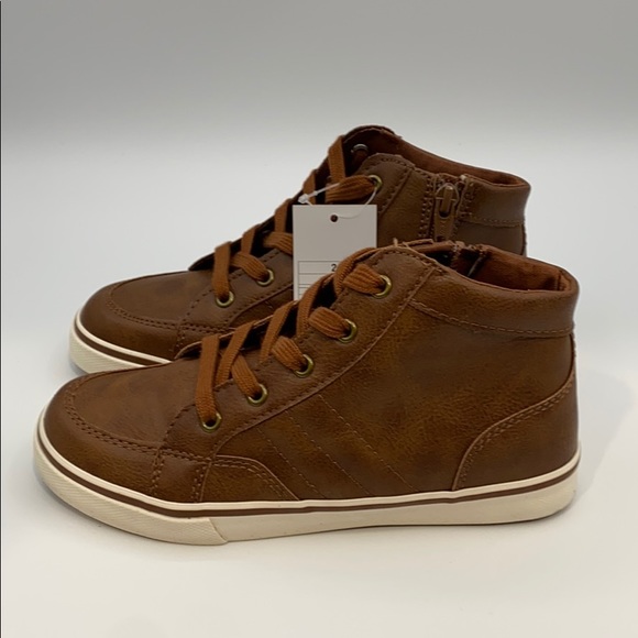 CAT & JACK FLORIÁN CASUAL MID TOP SNEAKERS - Picture 5 of 10